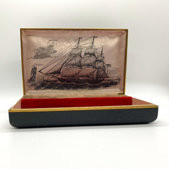 VINTAGE Farrington Made in USA Jewelry Box